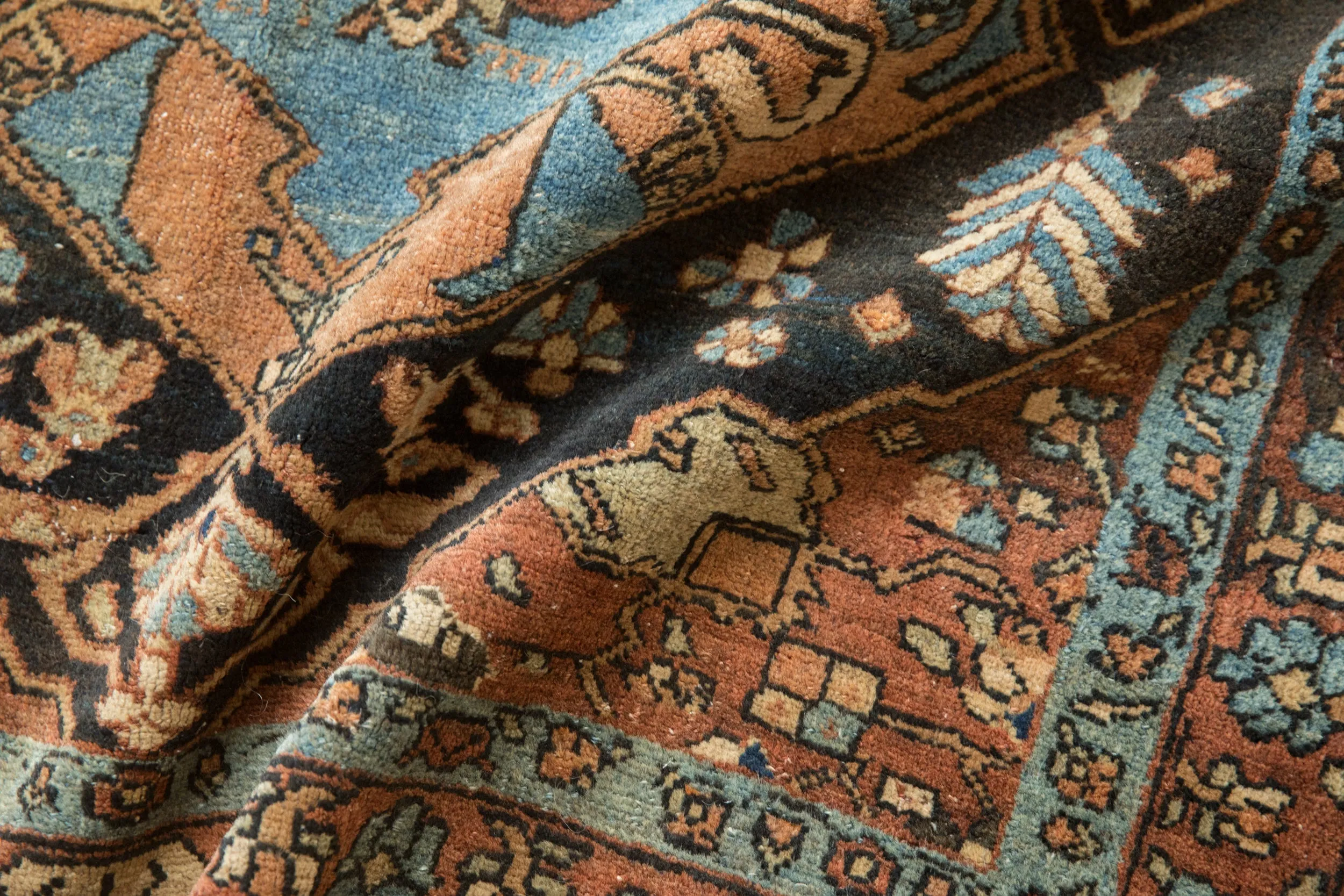 3.5x4.5 Vintage Fine Heriz Square Rug