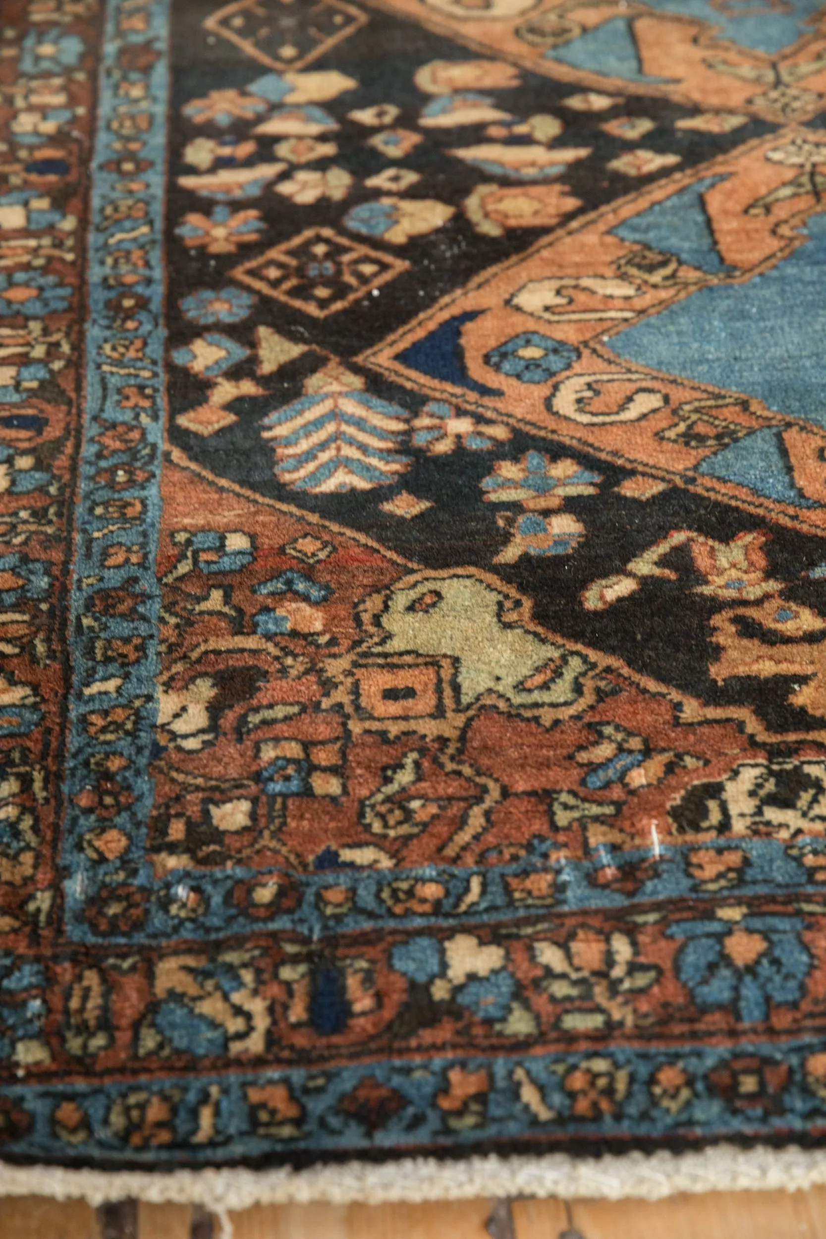 3.5x4.5 Vintage Fine Heriz Square Rug