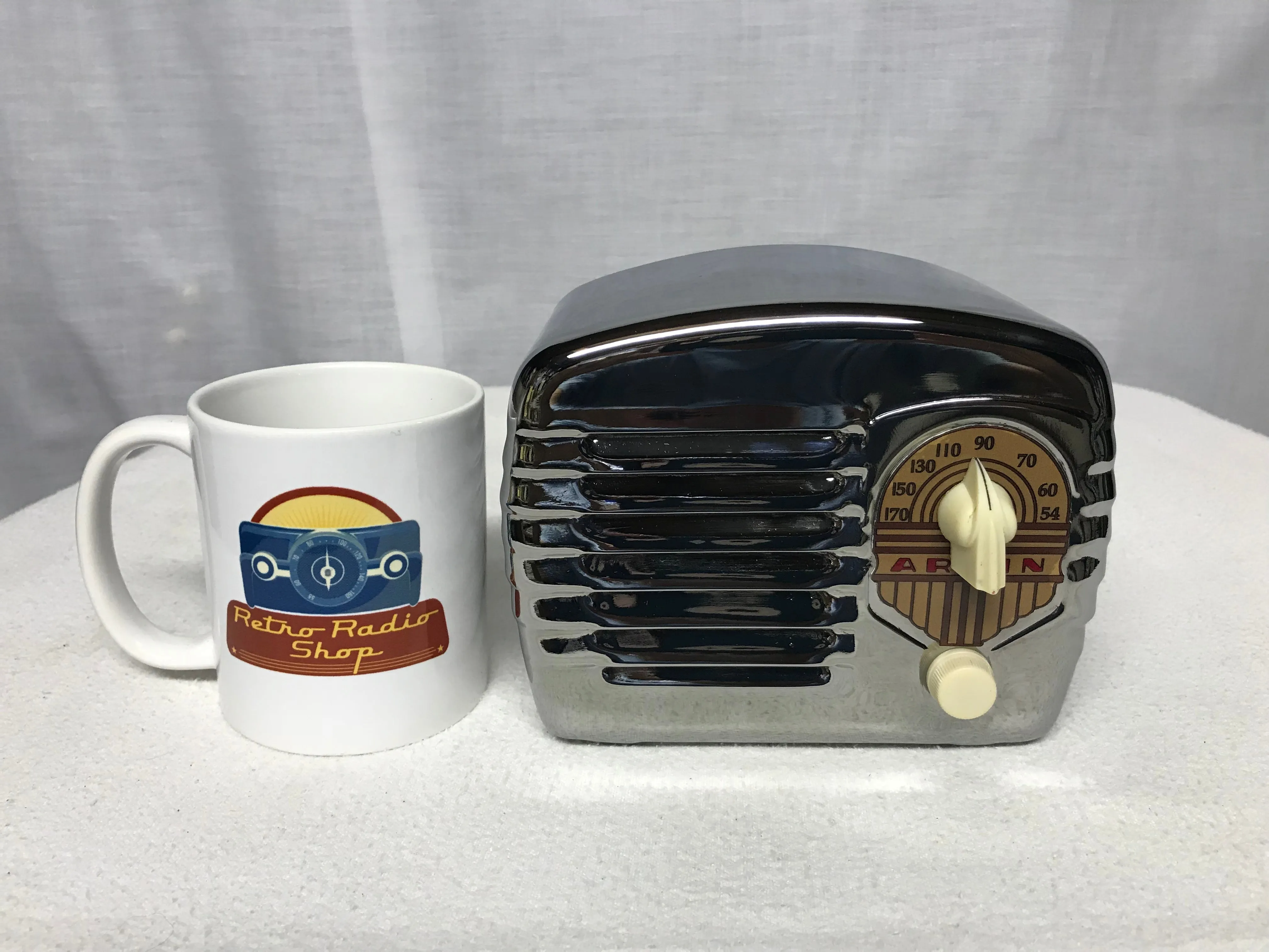 Arvin Midget Tube Radio With Bluetooth input.