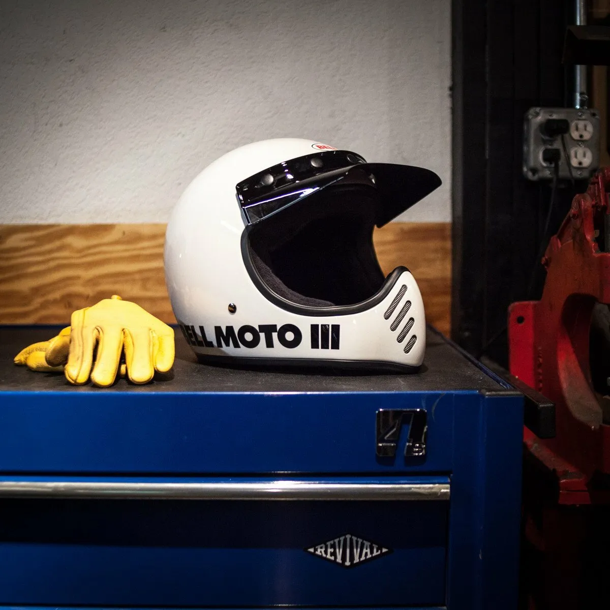 Bell Moto-3 Helmet - Classic White