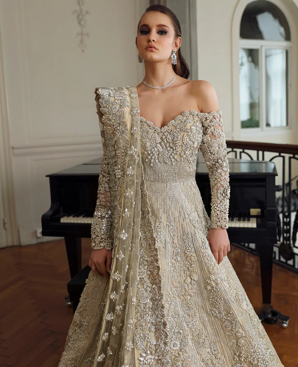 Bridal Wedding Dress in Off Shoulder Gown Dupatta Style