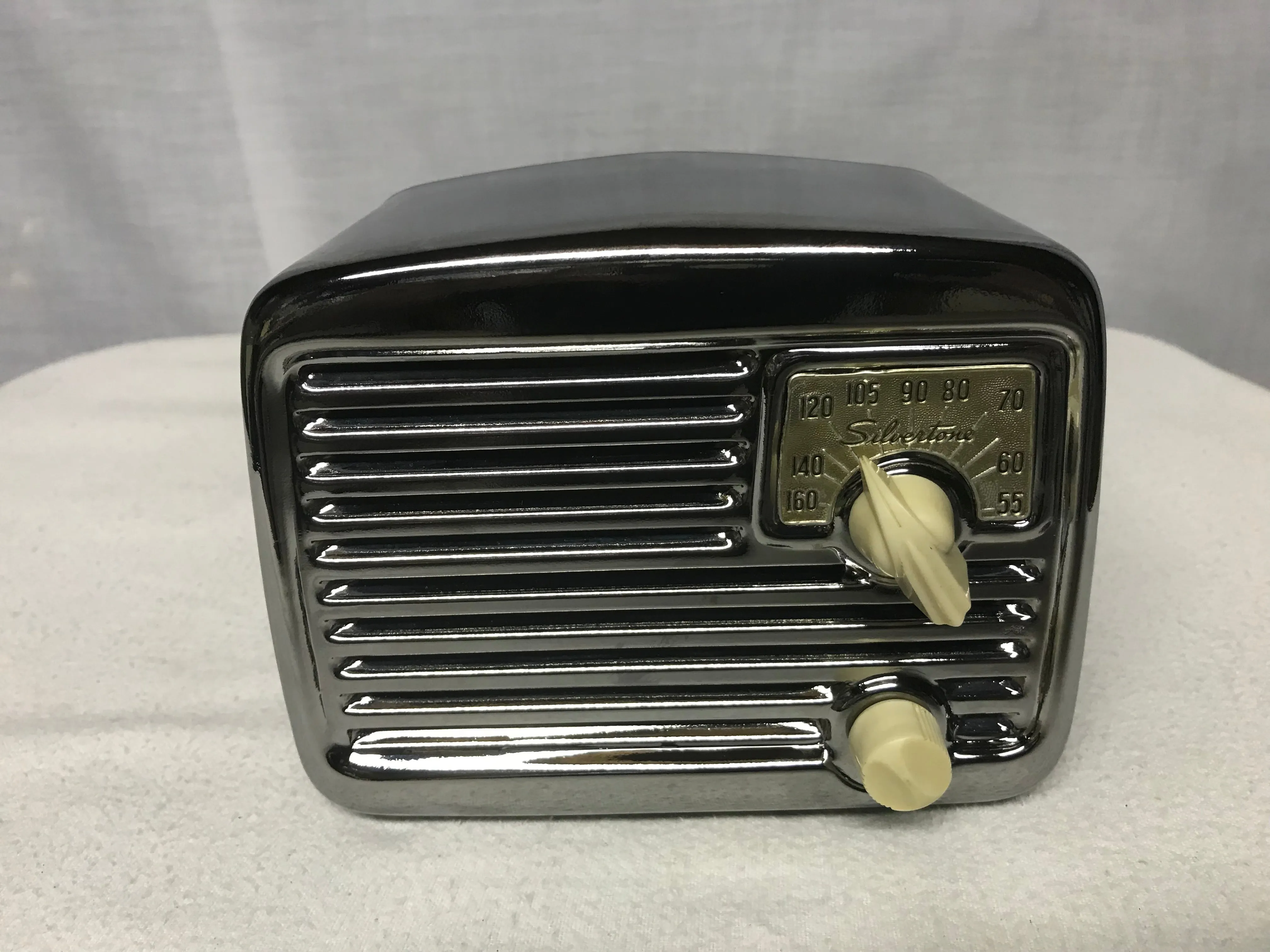 Chrome Silvertone Midget Tube Radio With Bluetooth input.