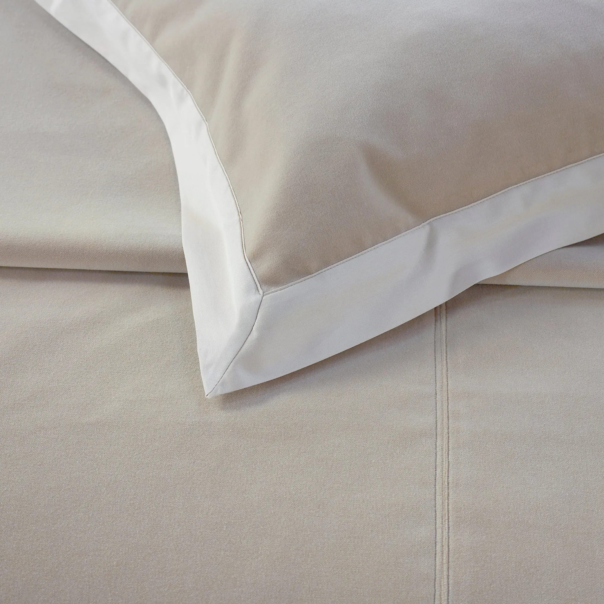 cirrus bedspread