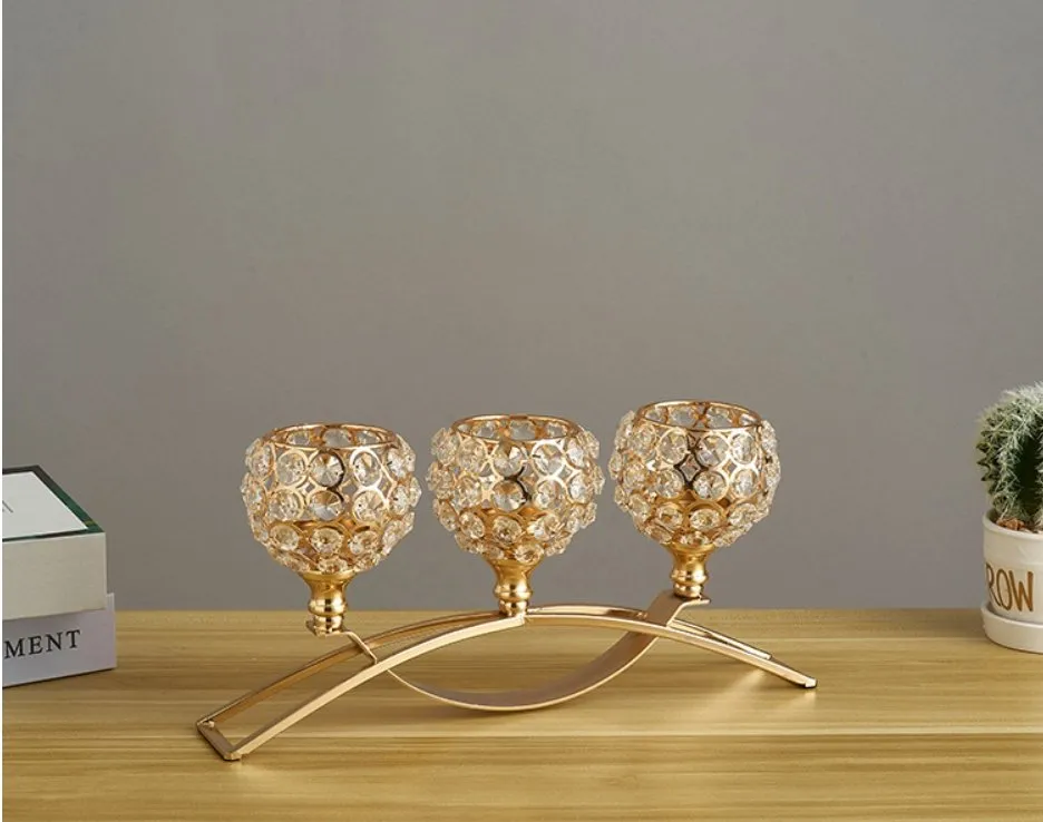 Elegance Crystal Candle Holder – A Touch of Glamour and Sophistication for Your Home