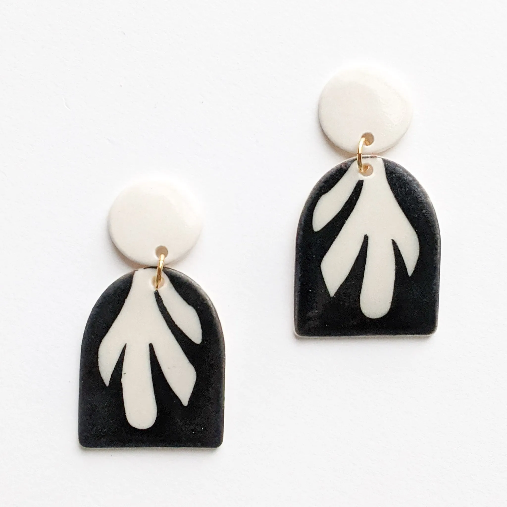 Emi Dangles