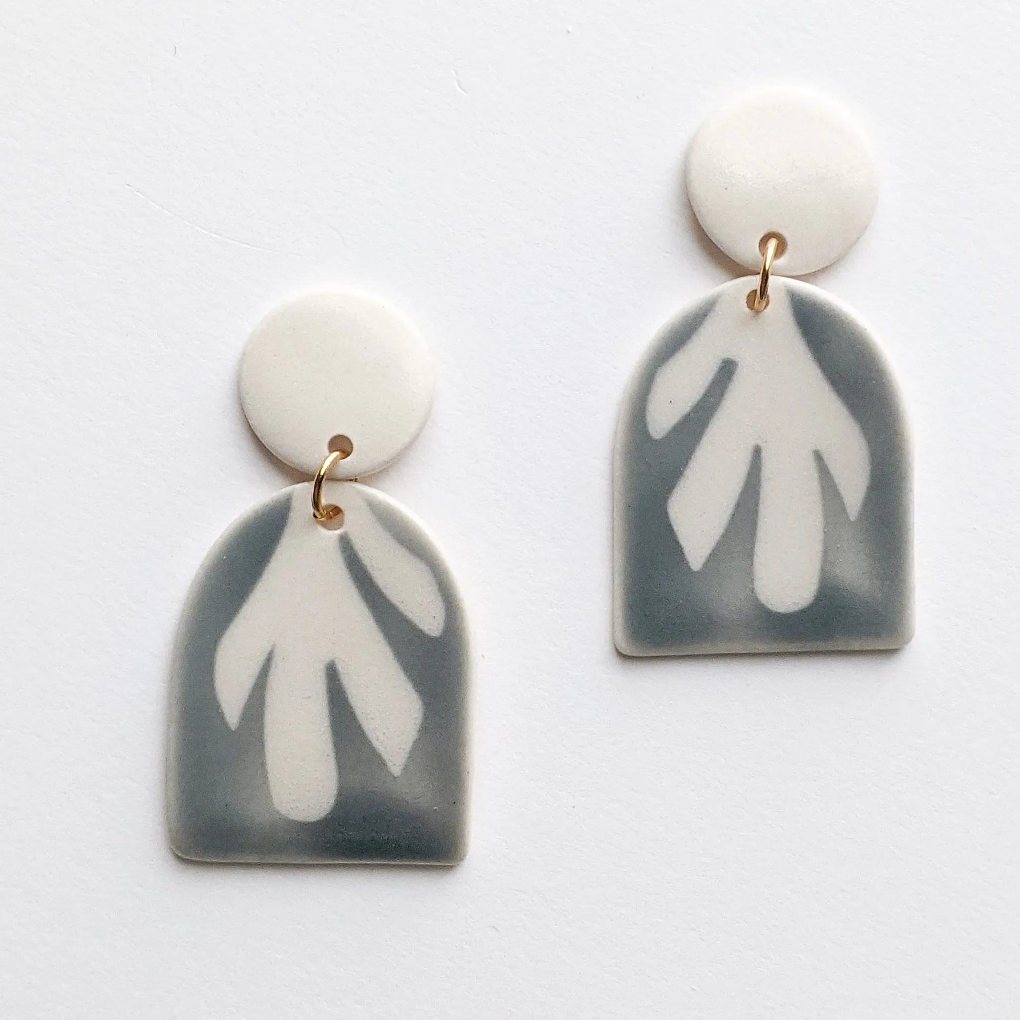 Emi Dangles