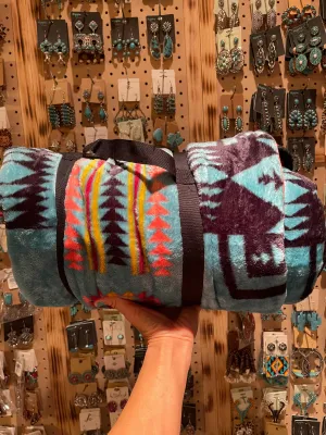 Full size Turquoise aztec velvet soft  blanket