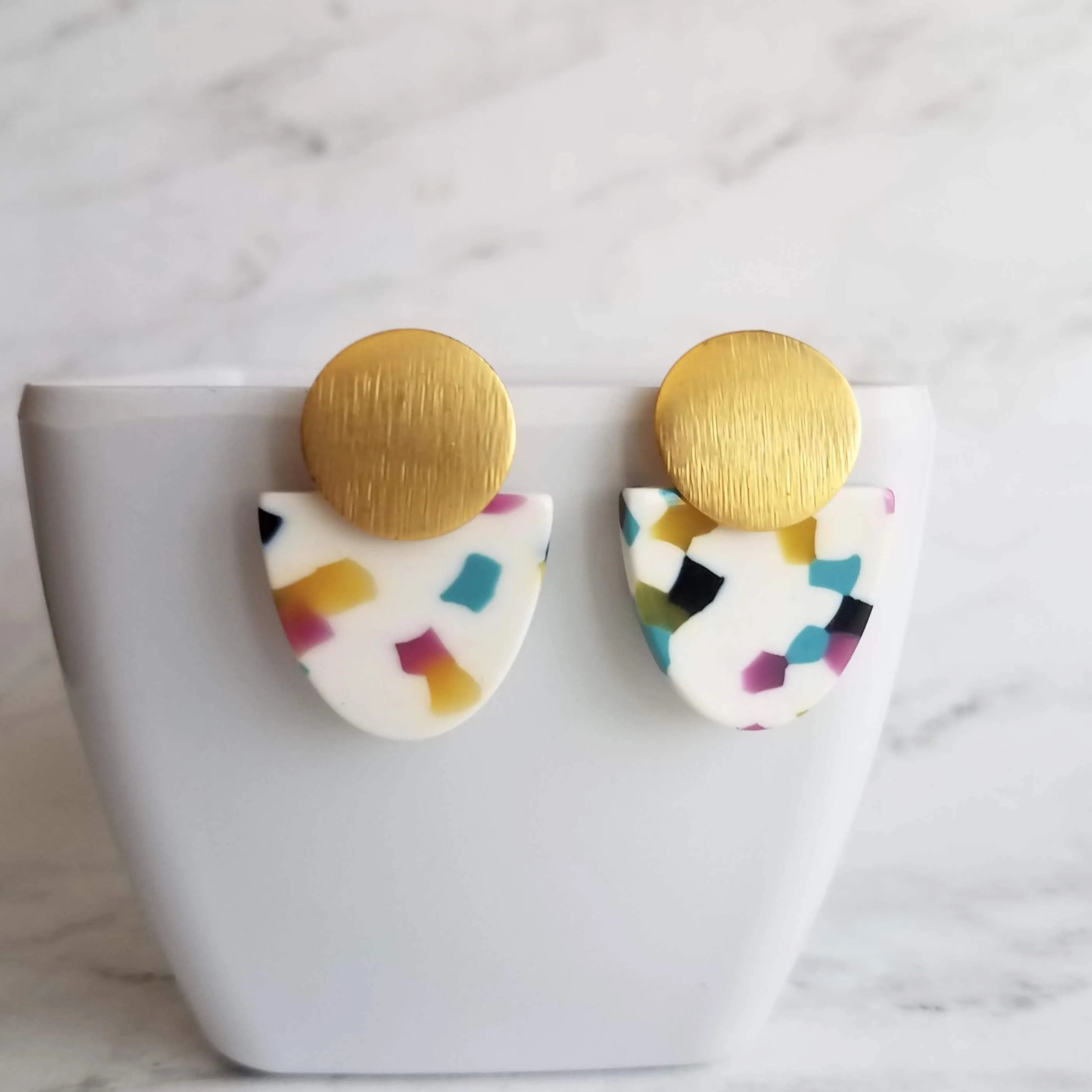 Gold Acrylic Speckled Earrings, 80s earring, retro earring, vintage earring, jelly candy earring, white earring, polka dot semicircle nougat
