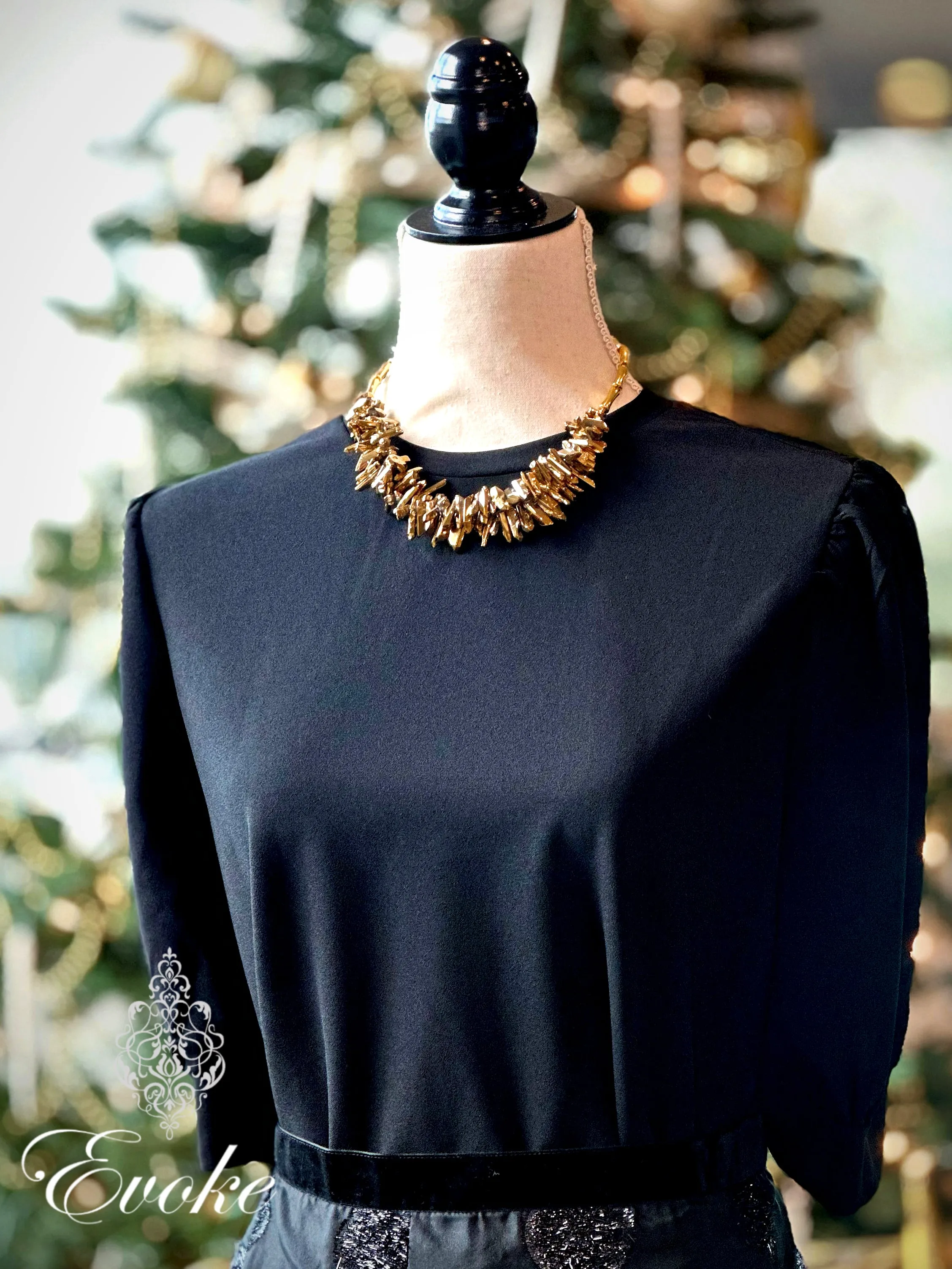 Gold Quartz Crystal Spikes Choker Necklace