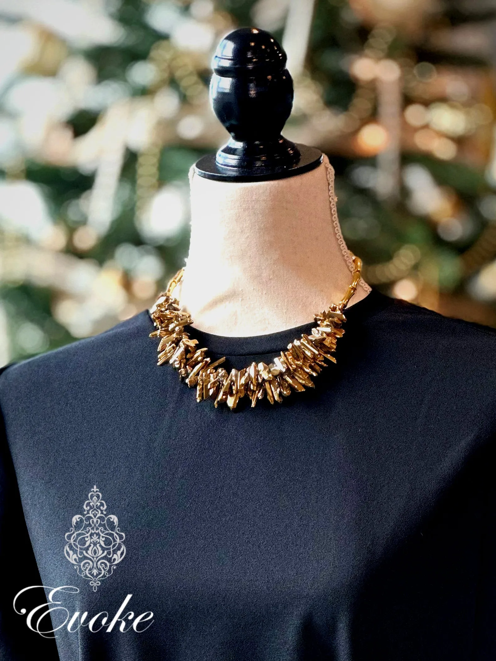 Gold Quartz Crystal Spikes Choker Necklace