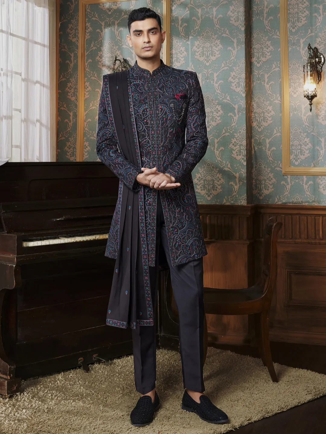 Kashmiri Style Sherwani Dupatta Set in Black