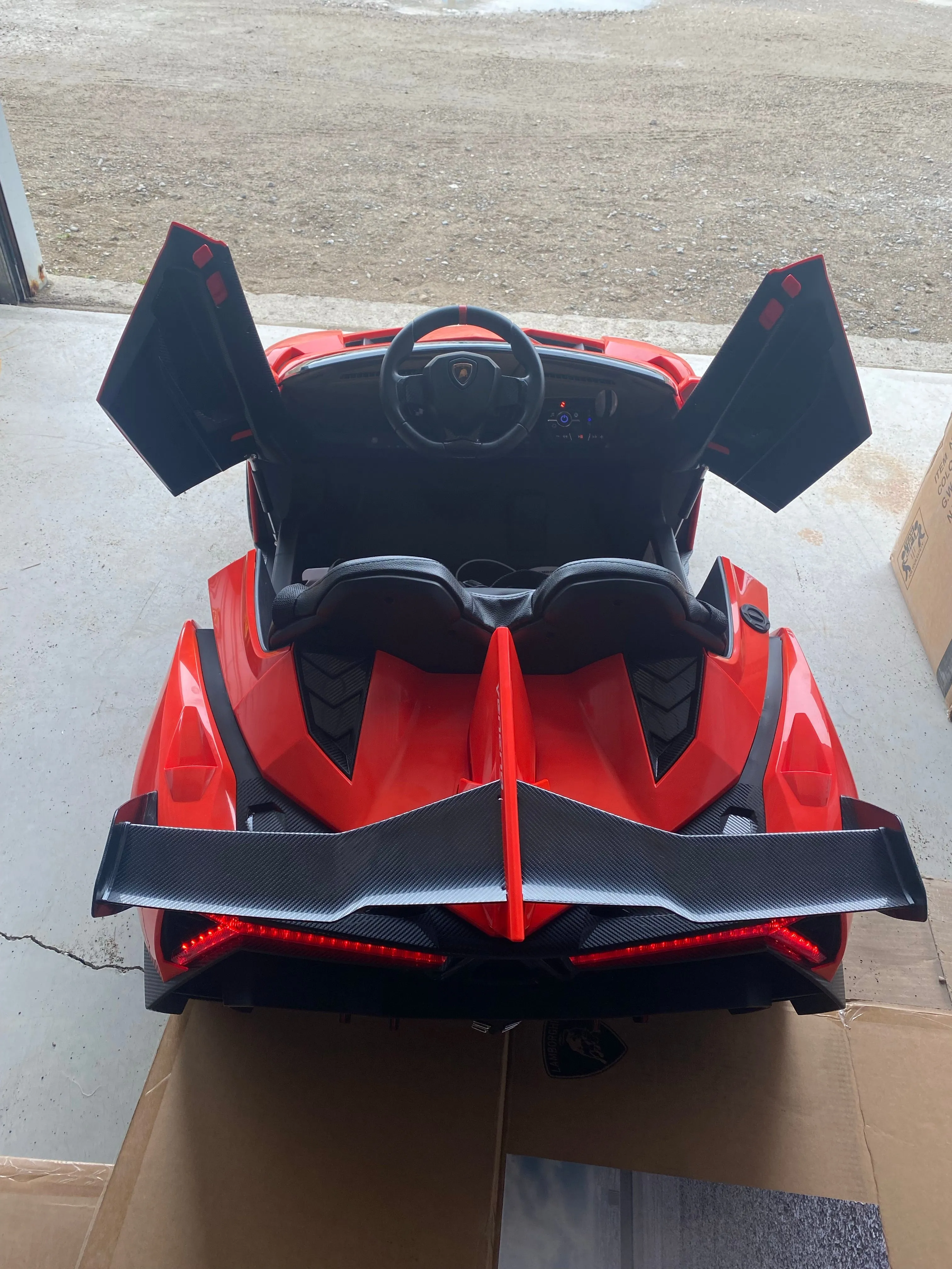 Licensed 2025 Lamborghini Veneno | Upgraded 24V | 4x4 Ride-On 2 Seater | Leather Seats | Rubber Tires | Remote