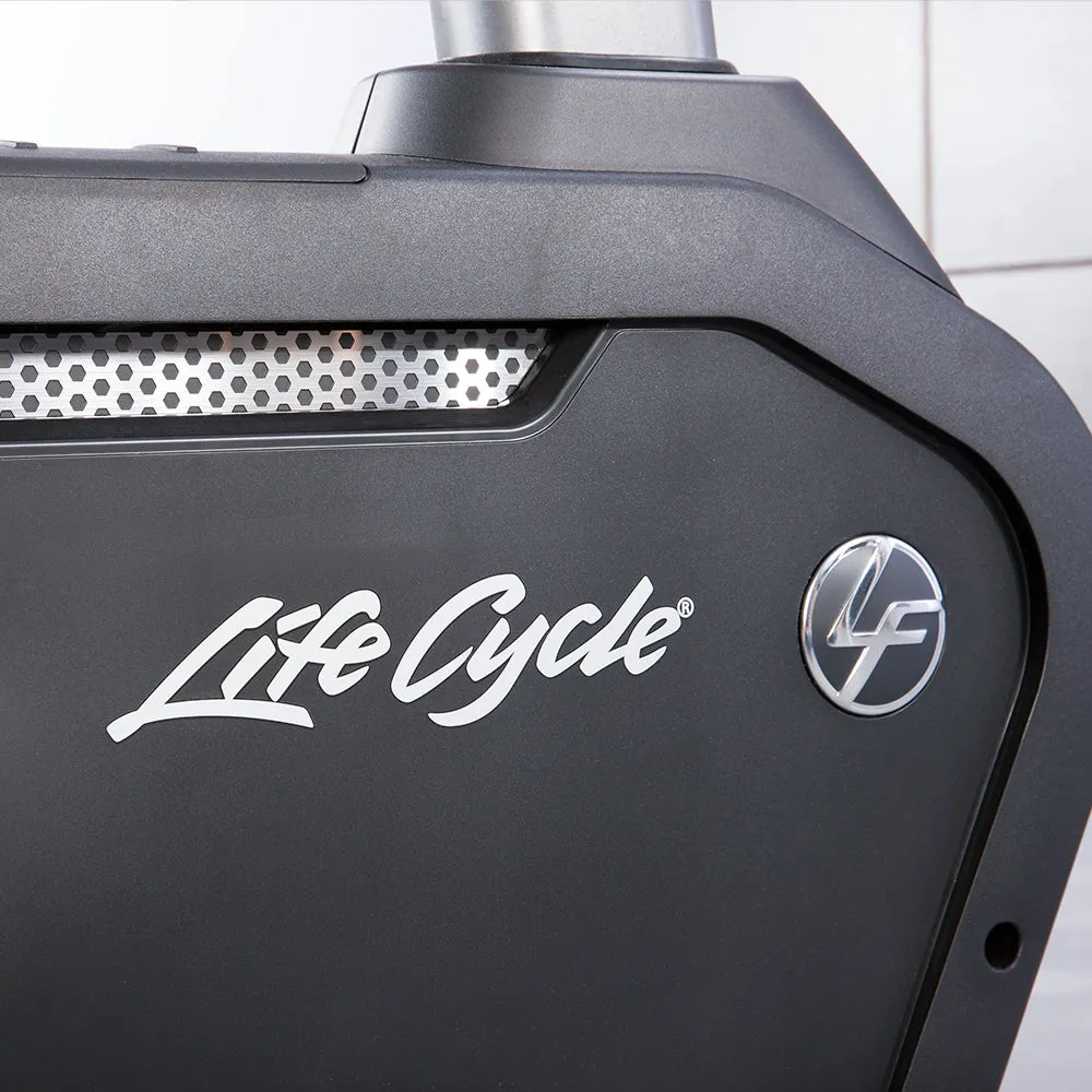 Life Fitness Club Series Recumbent Bike with SE3 HD Console