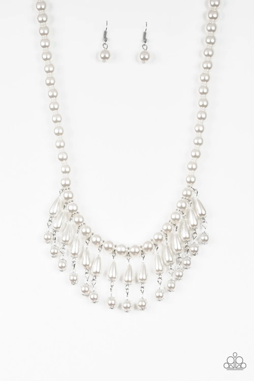 Paparazzi Miss Majestic Necklace White