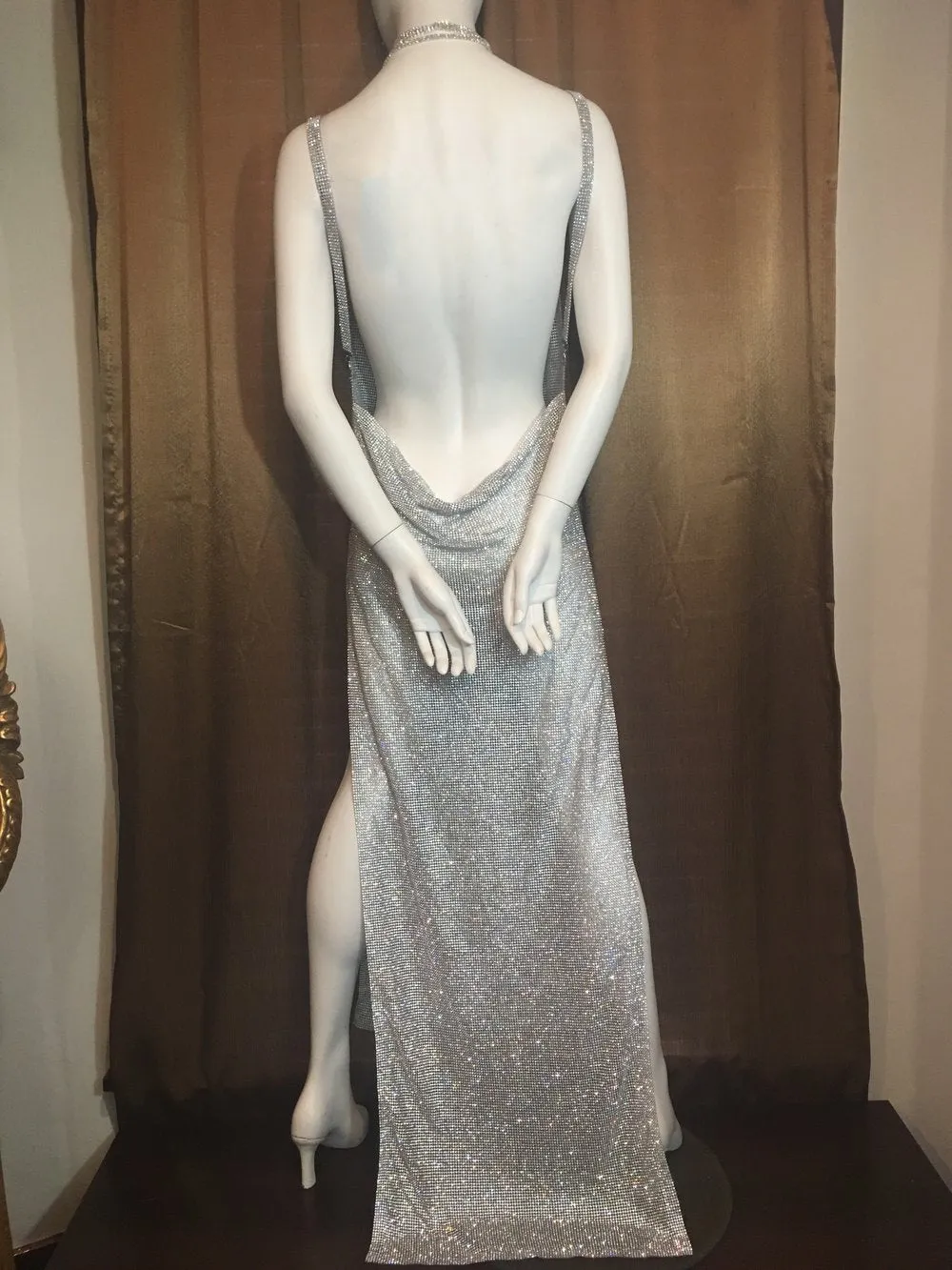 "GLAMOROUS"