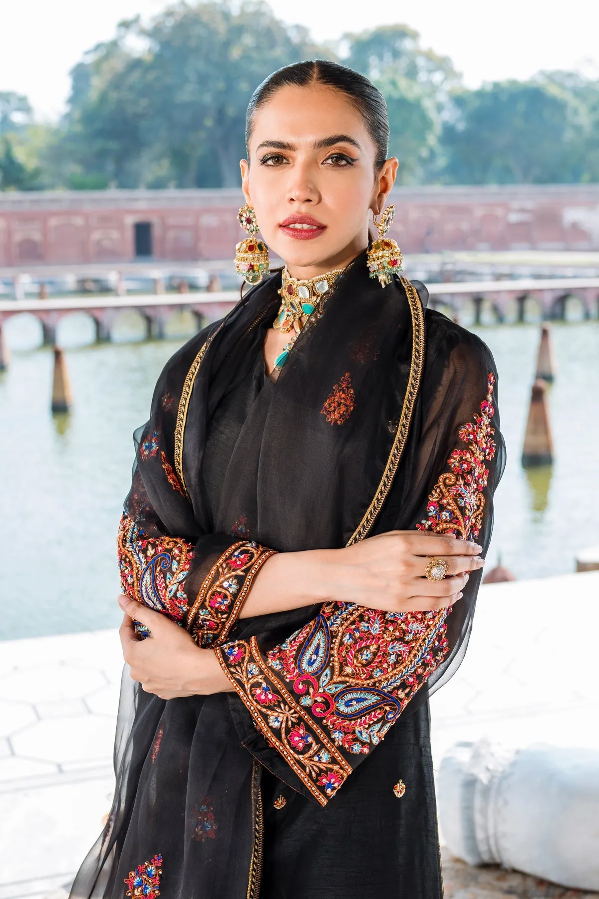 Royal Kameez Trouser Pakistani Black Dress for Wedding