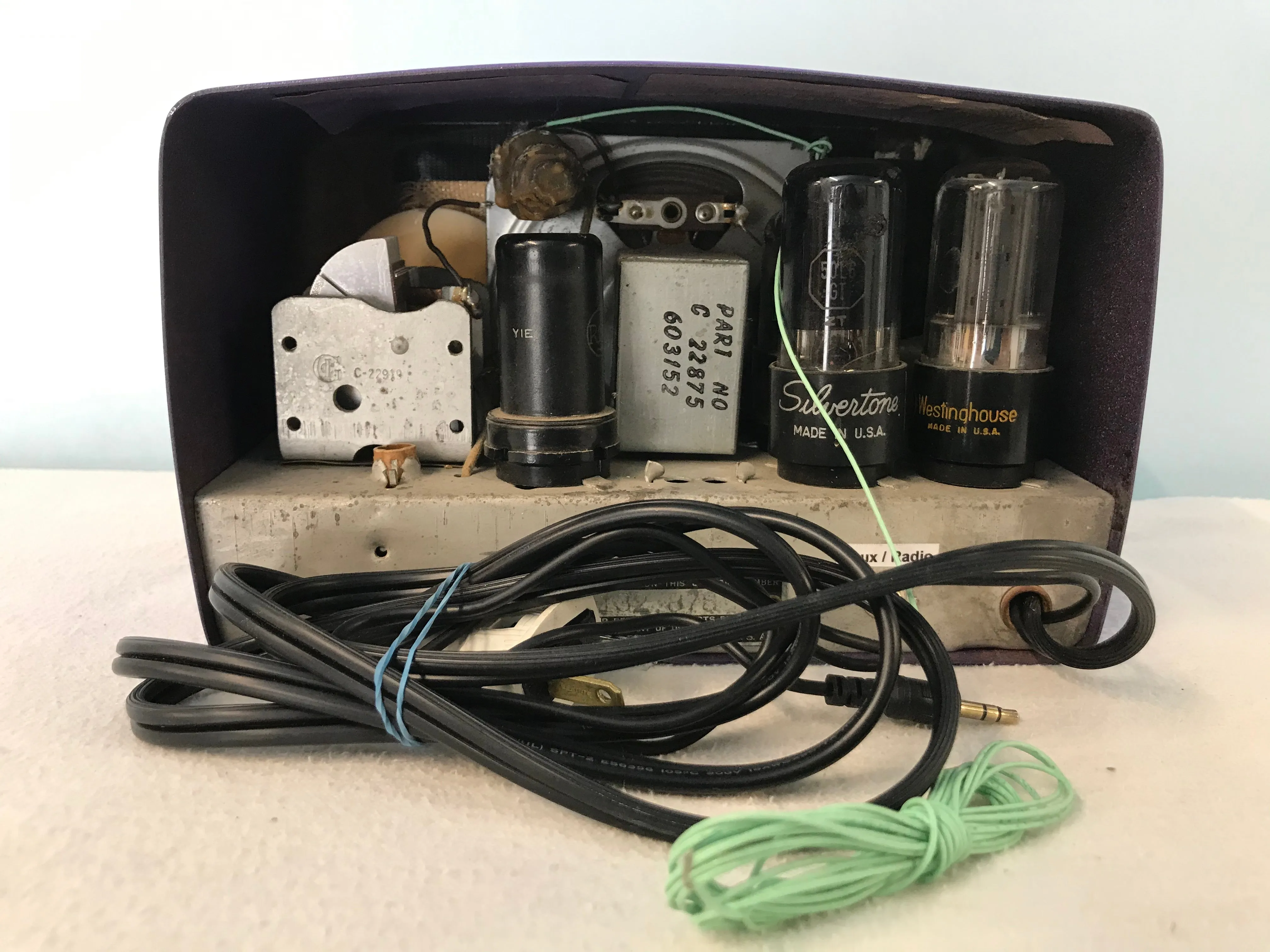 Silvertone 132.878 Midget Tube Radio With Bluetooth input.
