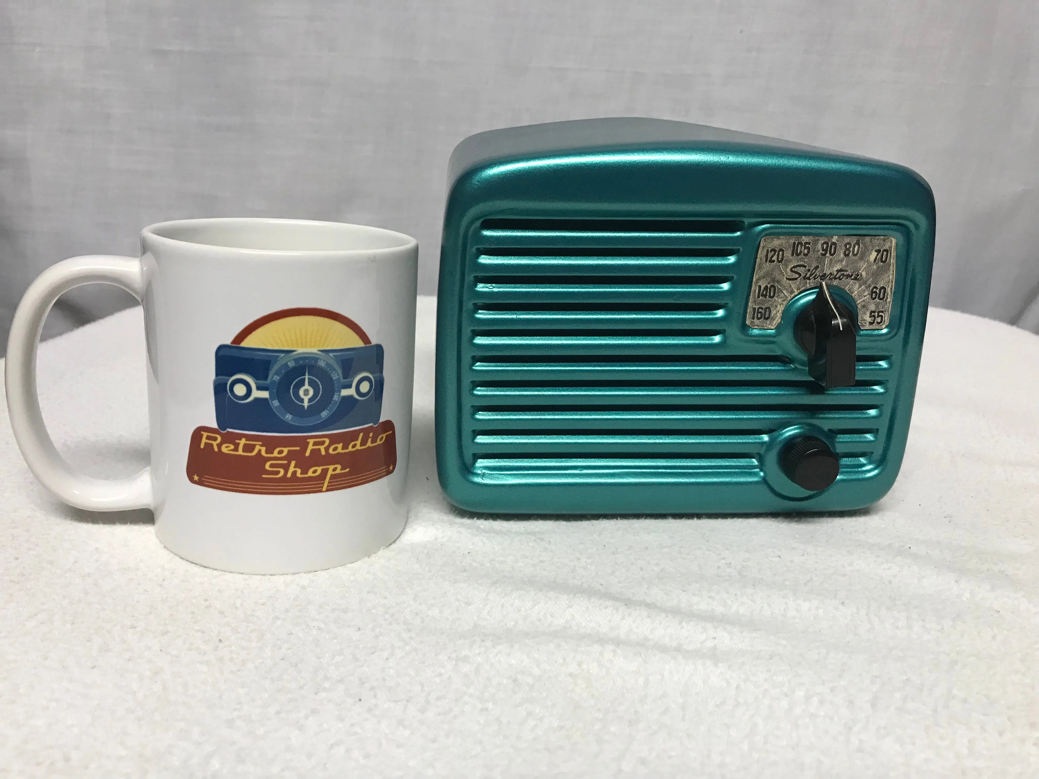 Silvertone  Midget Tube Radio With Bluetooth input.
