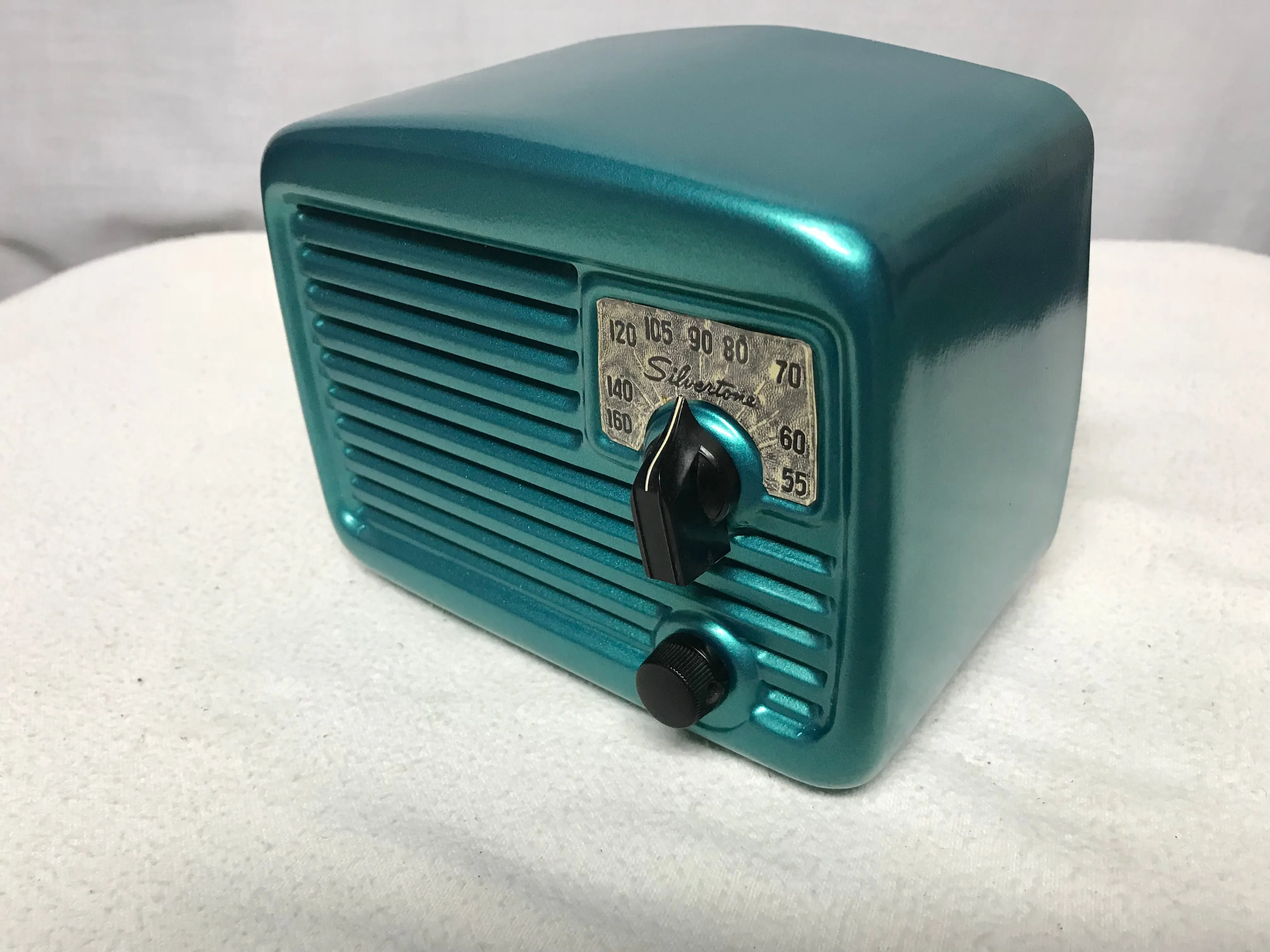 Silvertone  Midget Tube Radio With Bluetooth input.