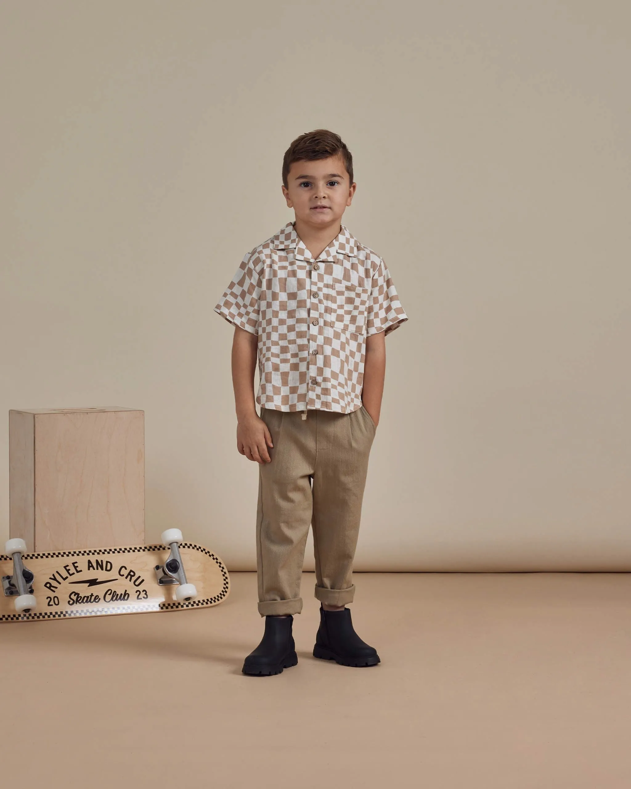 The Lapel Collar Shirt by Rylee   Cru - Sand Check - KIDS