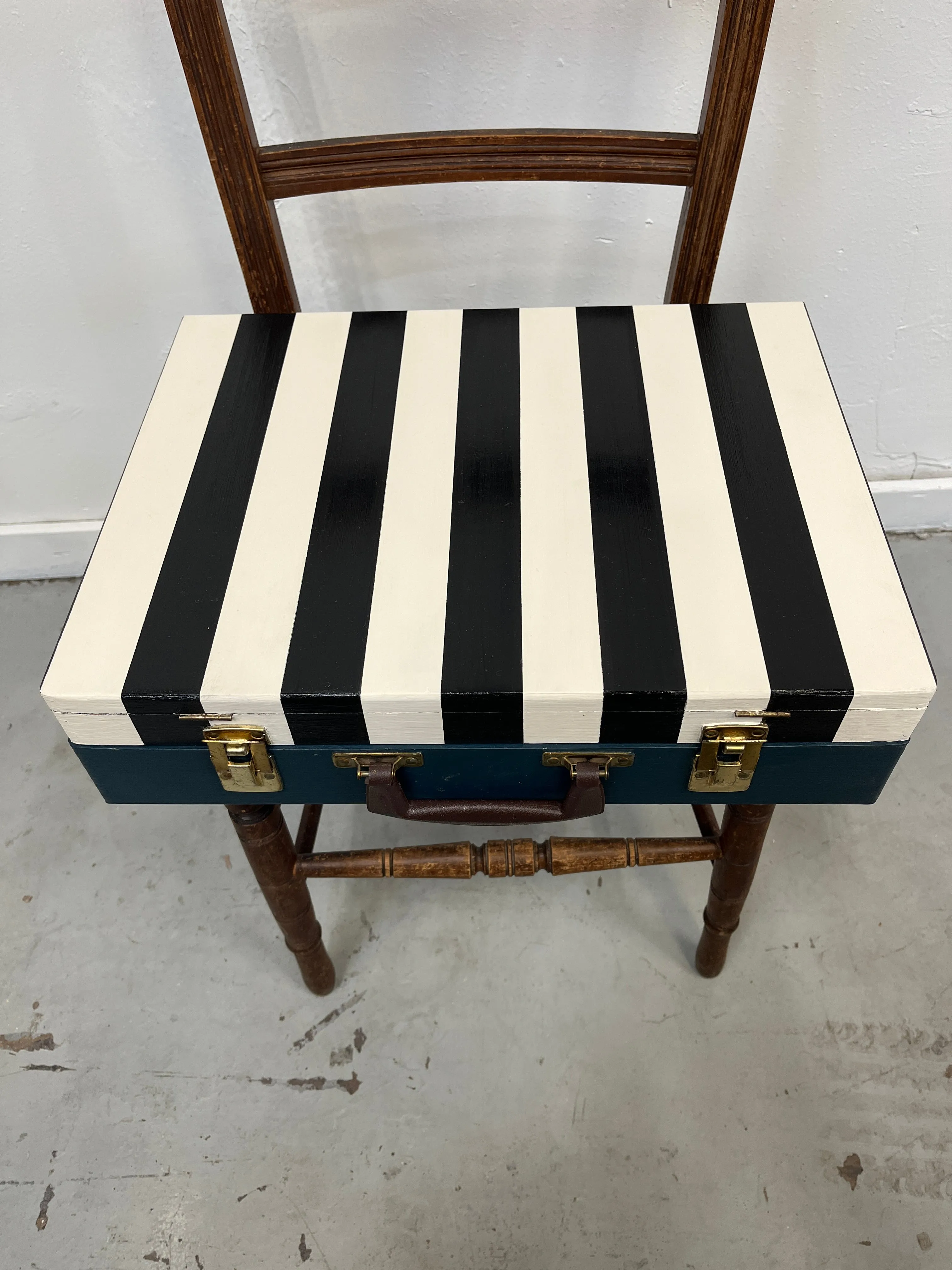 The Pali Customized Vintage Painters Box