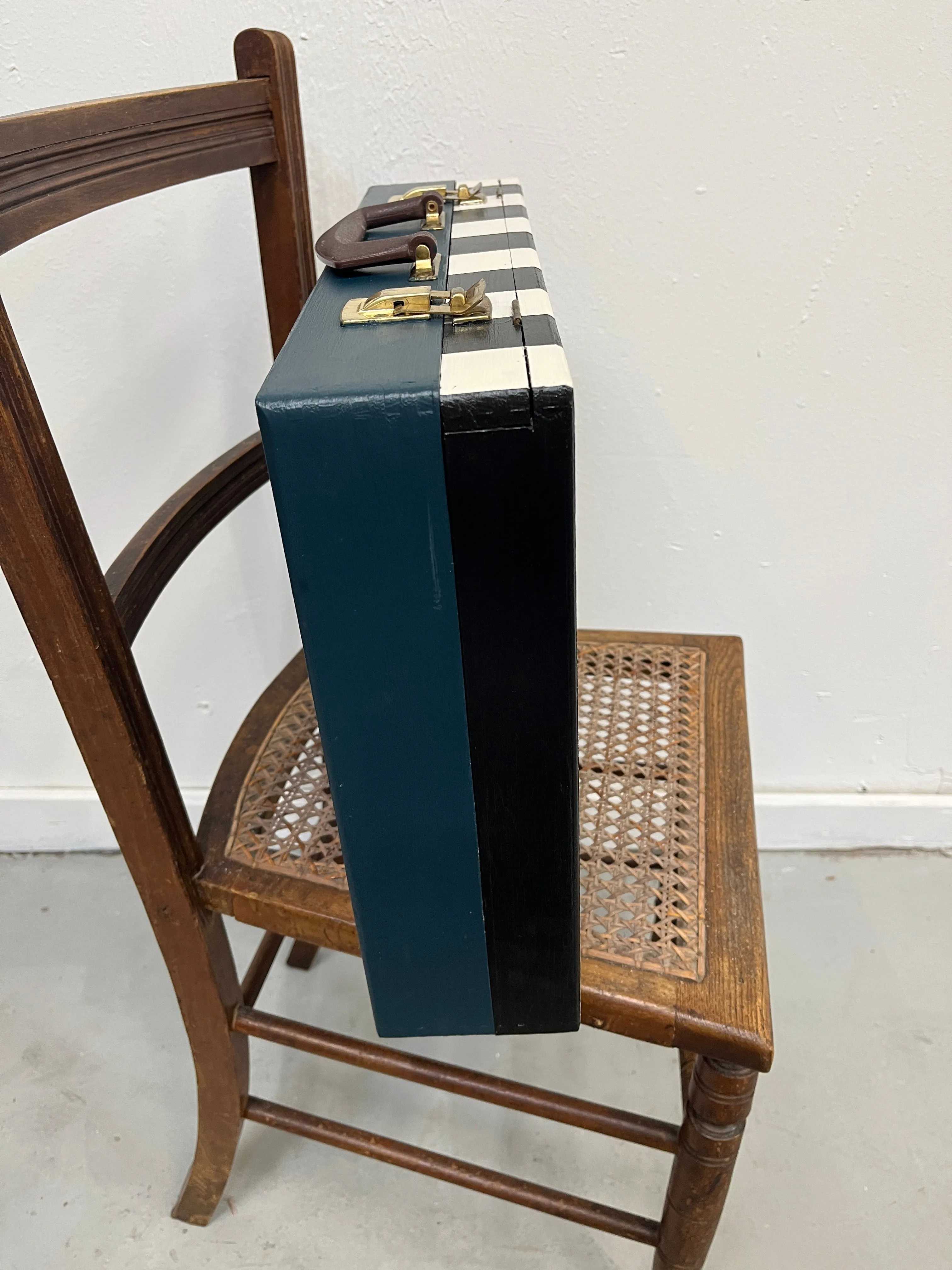 The Pali Customized Vintage Painters Box