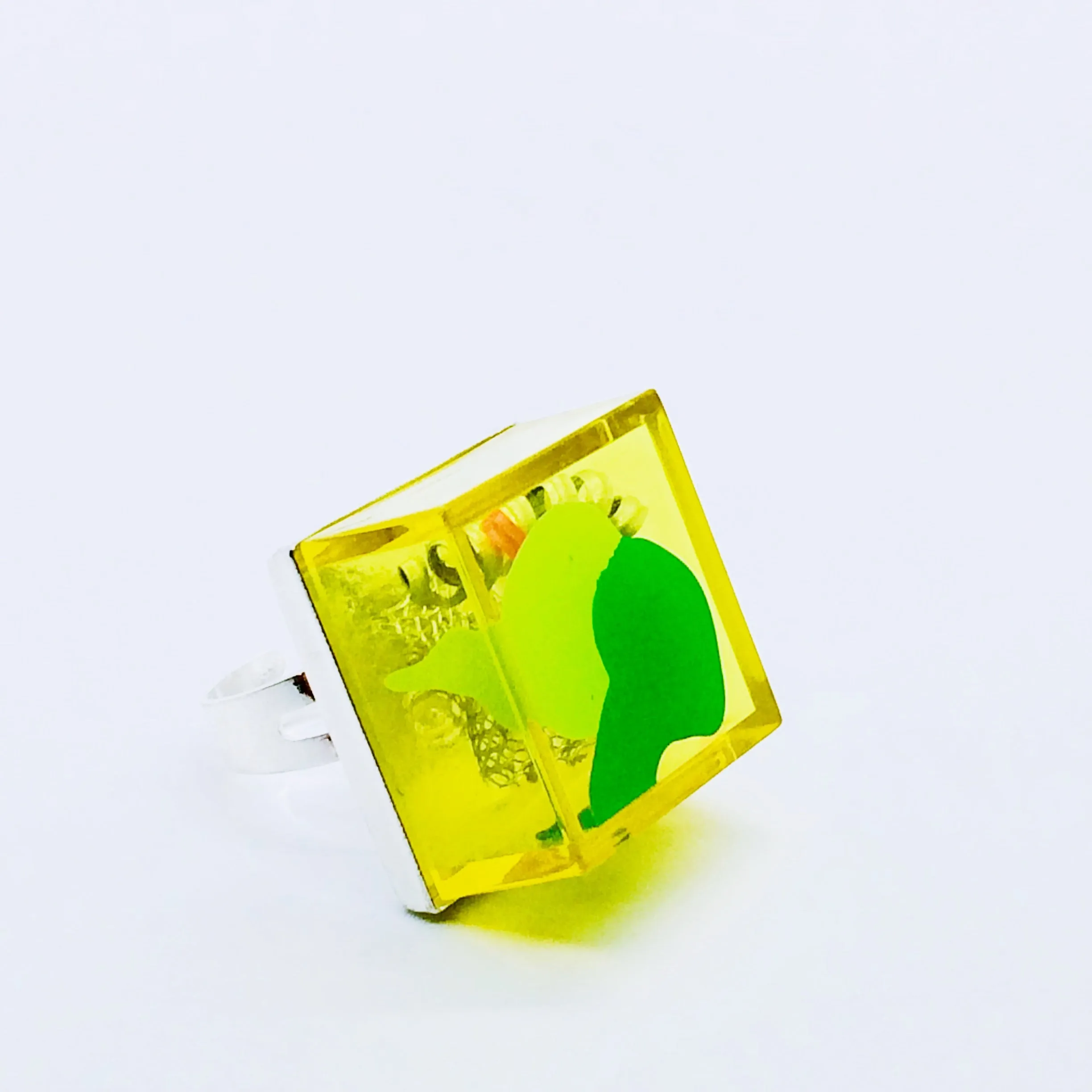 Yellow Node Art Ring.02