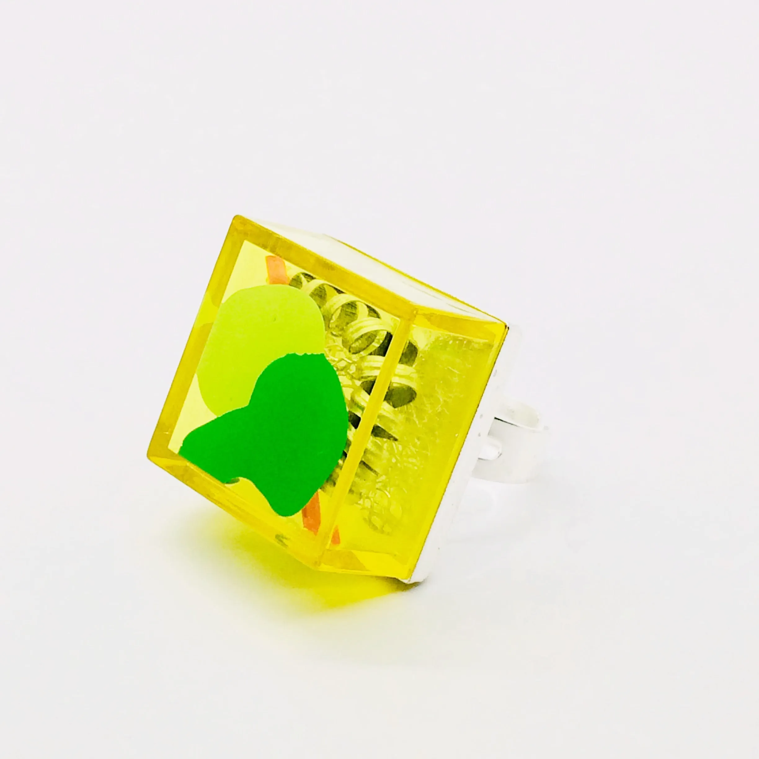 Yellow Node Art Ring.02